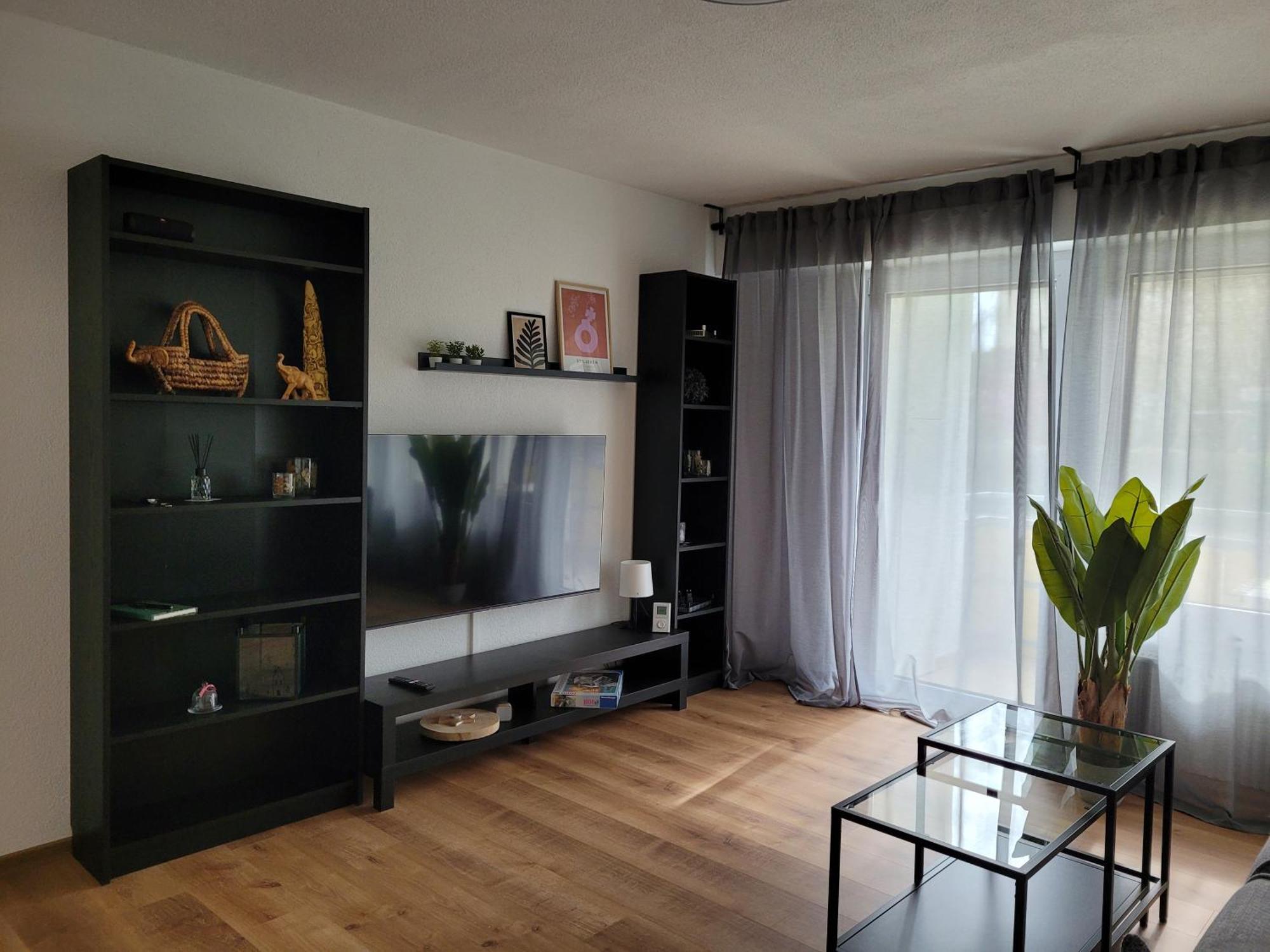 Living Flat, Eine Wohnung Mit Zwei Schlafzimmern Und Balkon Schorndorf  Exterior foto