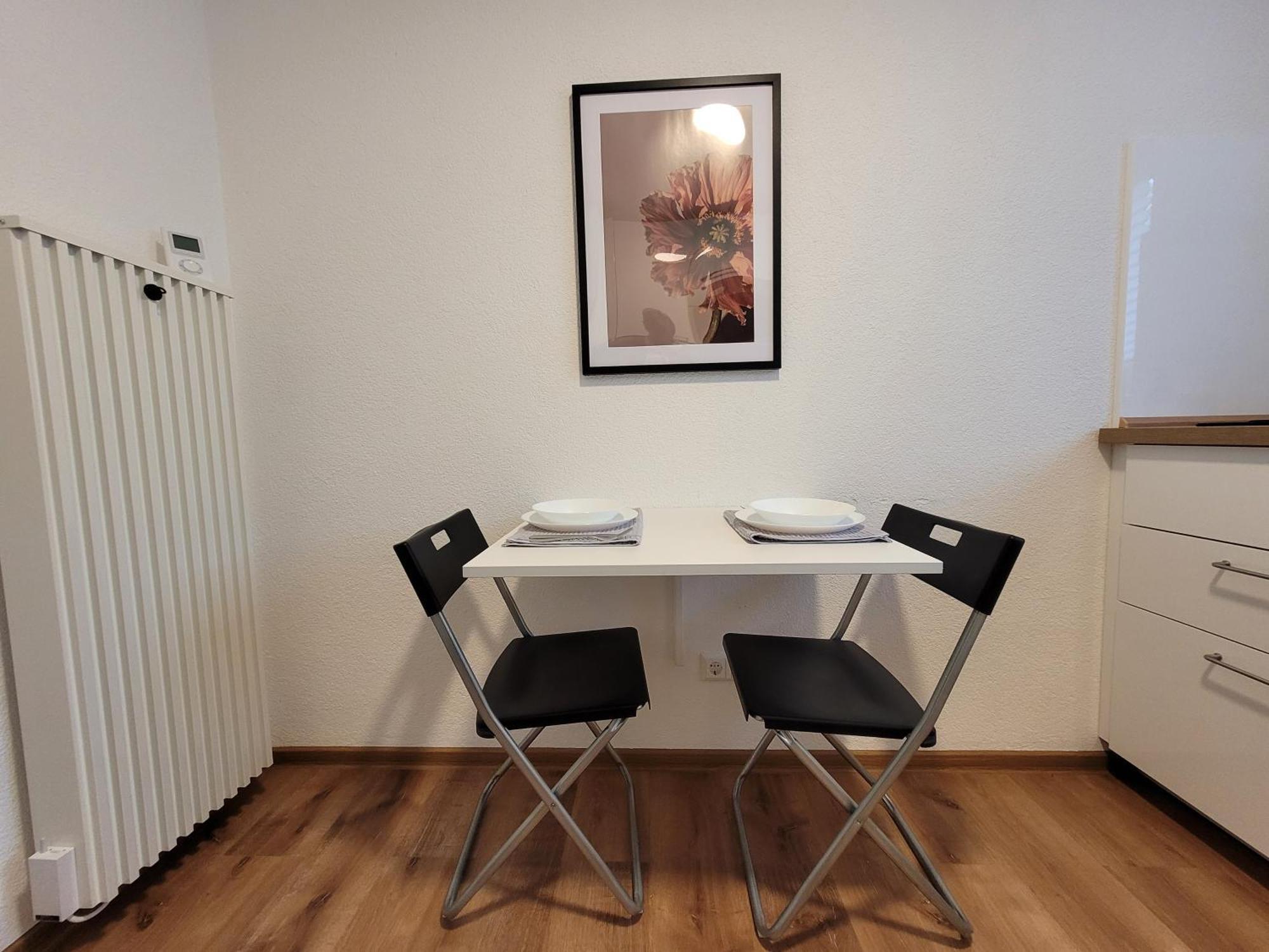 Living Flat, Eine Wohnung Mit Zwei Schlafzimmern Und Balkon Schorndorf  Exterior foto