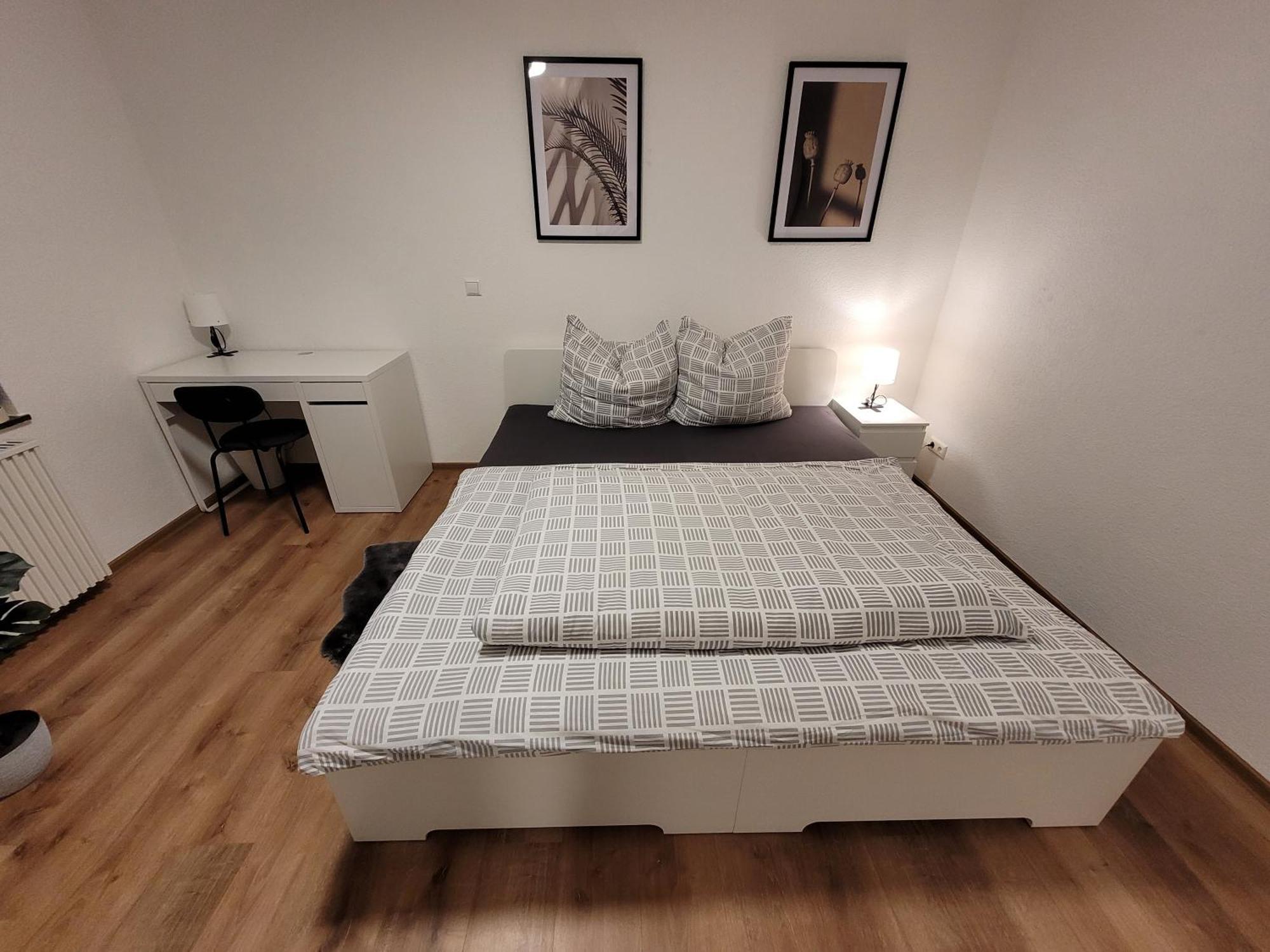 Living Flat, Eine Wohnung Mit Zwei Schlafzimmern Und Balkon Schorndorf  Exterior foto